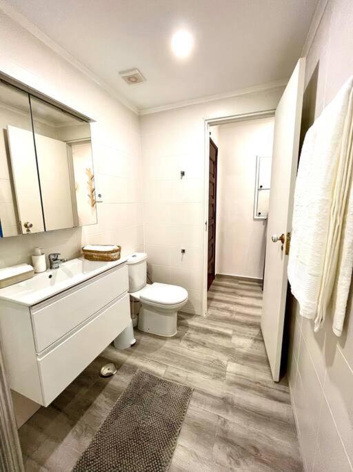 New-Romantic Studio Near The Beach! Paço de Arcos Exteriör bild