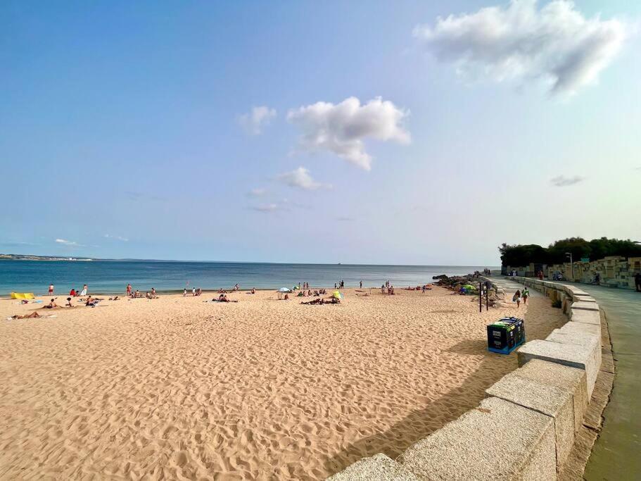 New-Romantic Studio Near The Beach! Paço de Arcos Exteriör bild