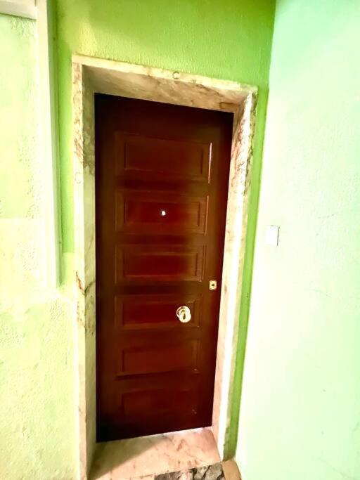 New-Romantic Studio Near The Beach! Paço de Arcos Exteriör bild